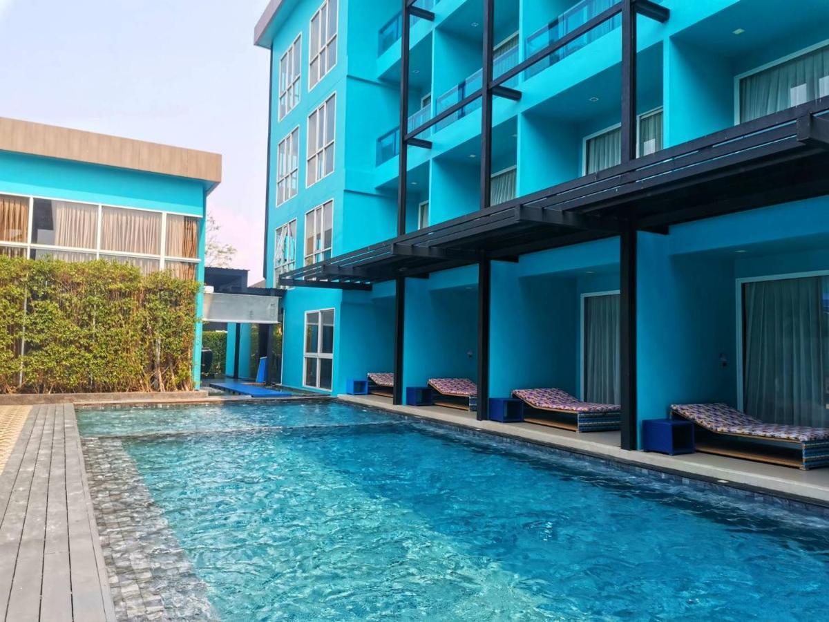 Beach Walk Boutique Resort Бангсен Екстер'єр фото
