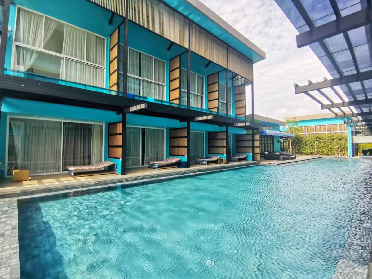 Beach Walk Boutique Resort Бангсен Екстер'єр фото