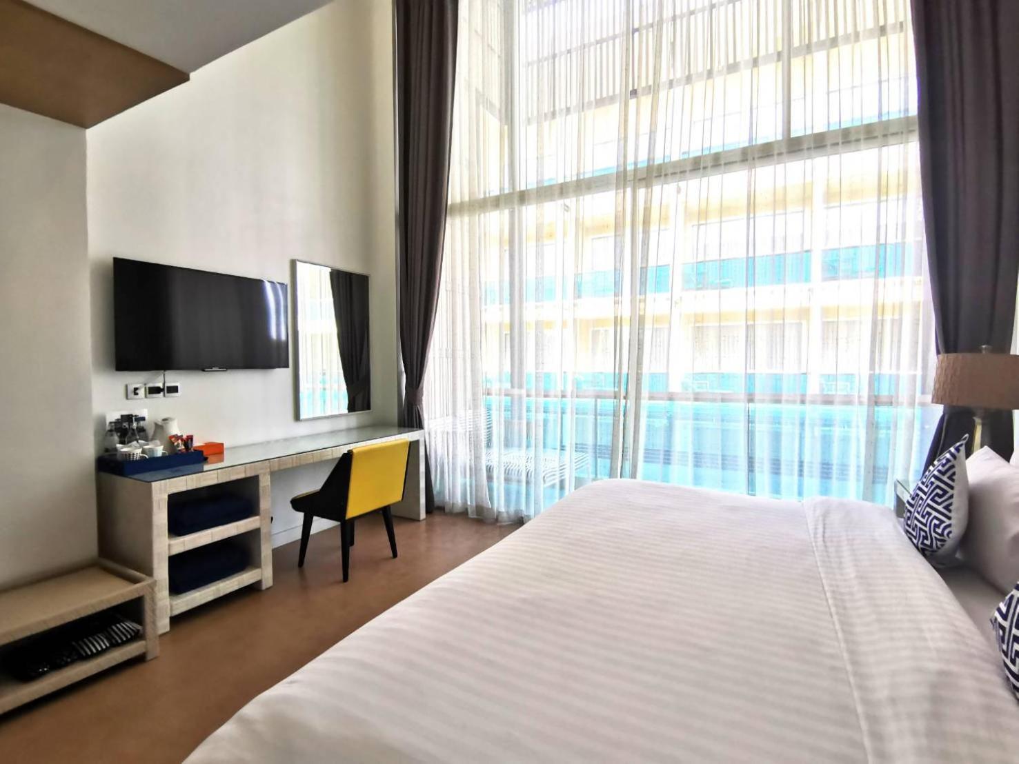Beach Walk Boutique Resort Бангсен Номер фото