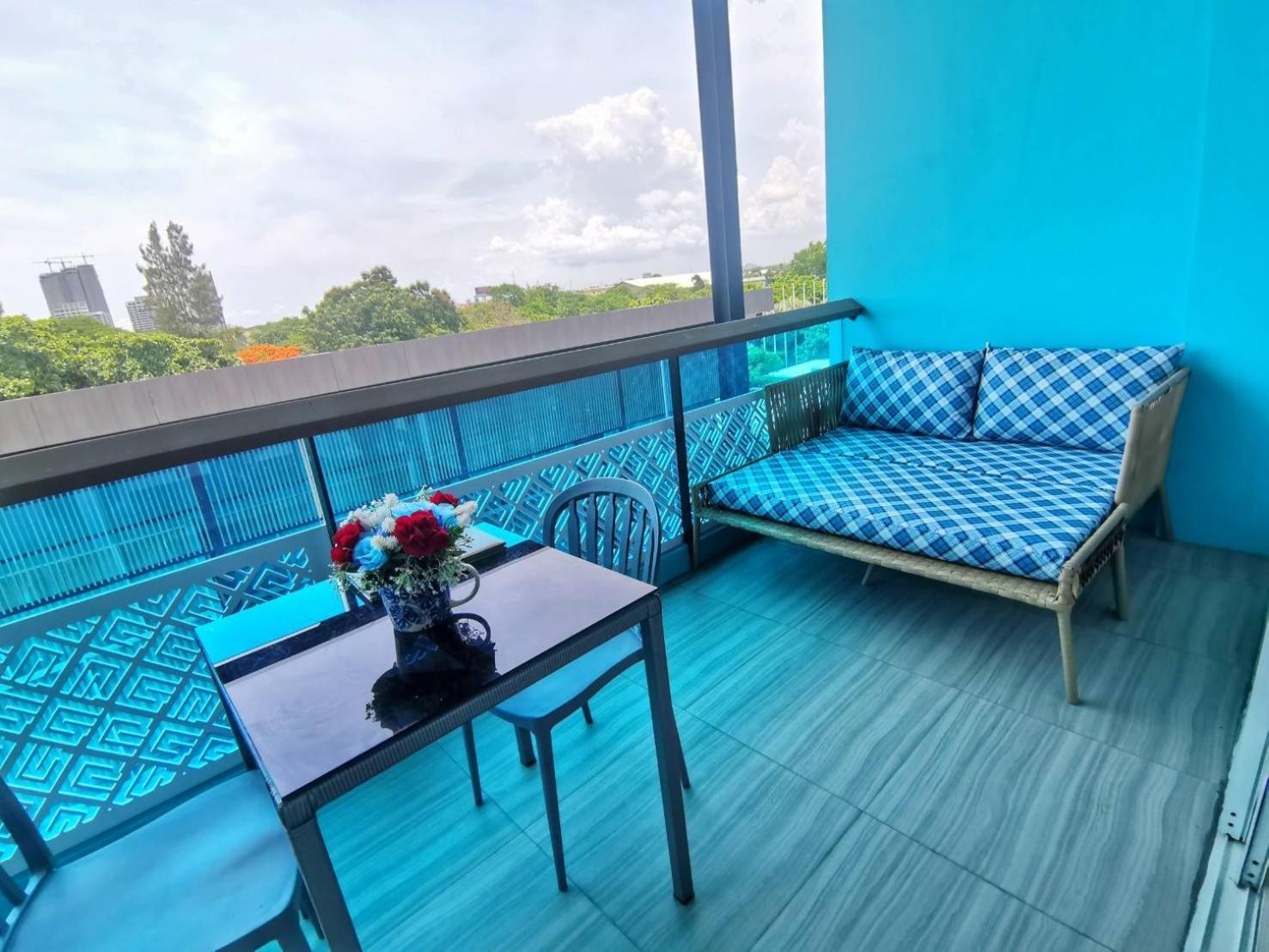 Beach Walk Boutique Resort Бангсен Номер фото